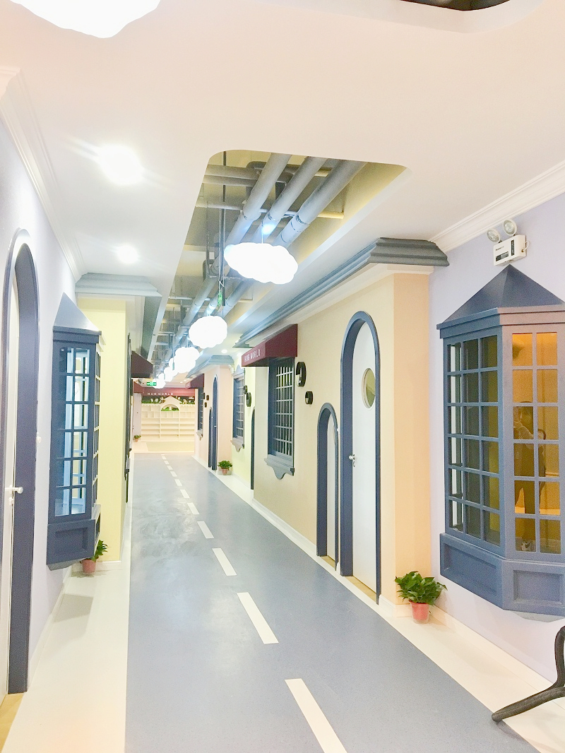 托育中心走廊实景 托育中心走廊实景